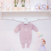 Macacão Básico Com Folhas Rosa ( P )