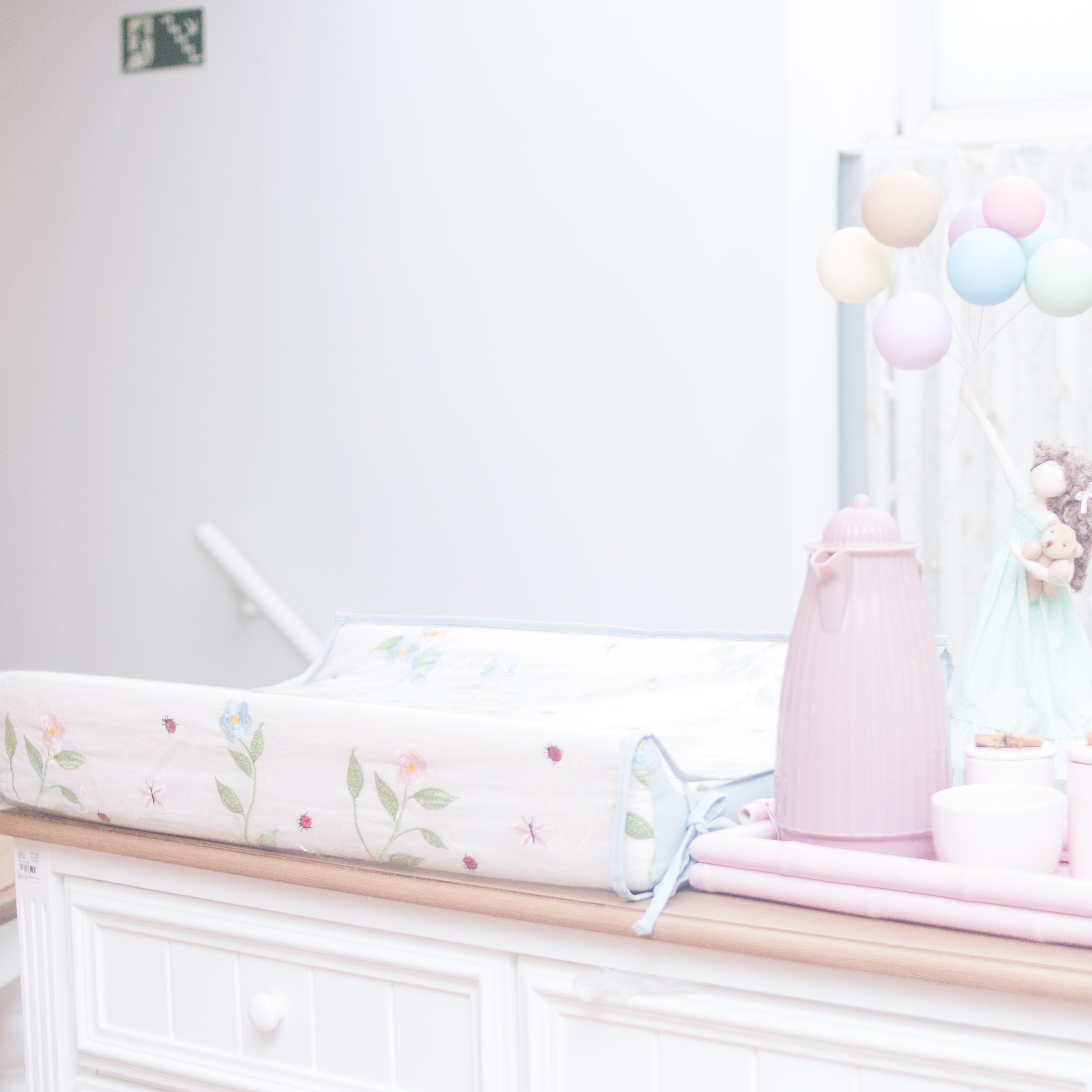 Trocador Bordado Borboletas